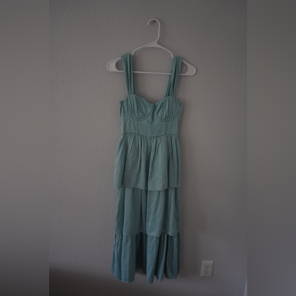 WEWOREWHAT Tier Corset Midi Dress
